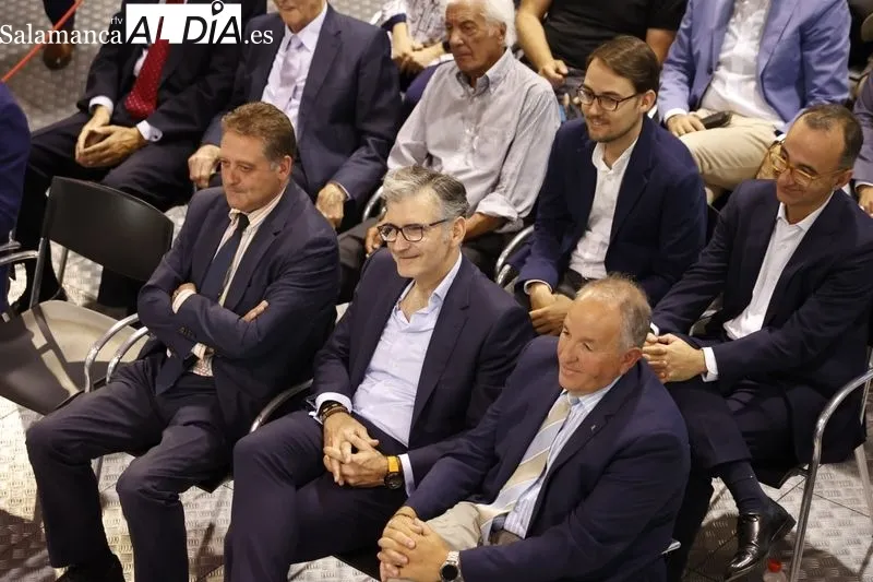 Inauguración en el Museo de Historia de la Automoción de Salamanca (MHAS) de la exposición temporal ‘Renault: 125 años de Historia de la Automoción’. Foto David Sañudo