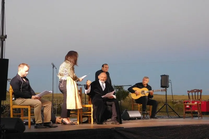 Foto 2 - Martinamor rinde homenaje a Rafael Farina en el centenario de su nacimiento