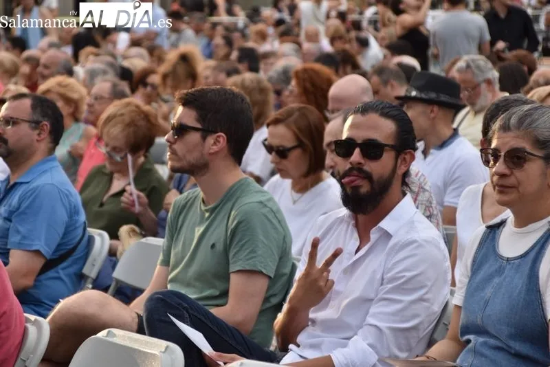 Foto 17 - La Orquesta Sinf&oacute;nica de Castilla y Le&oacute;n Joven deleita a una Plaza Mayor repleta