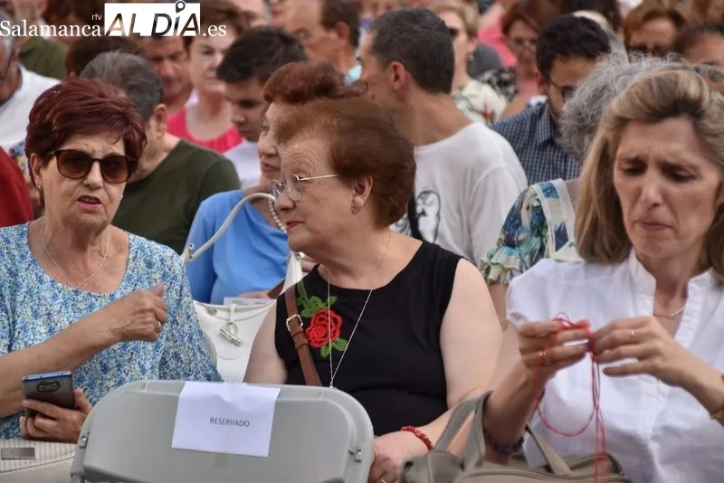 Foto 8 - La Orquesta Sinf&oacute;nica de Castilla y Le&oacute;n Joven deleita a una Plaza Mayor repleta