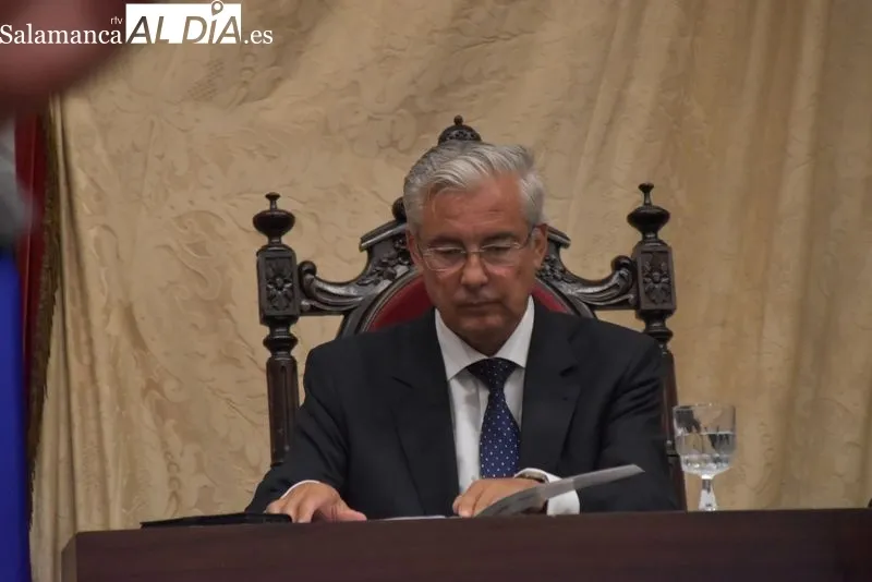 Foto 10 - Inaugurados los cursos de verano de Especializaci&oacute;n en Derecho de la Universidad de Salamanca