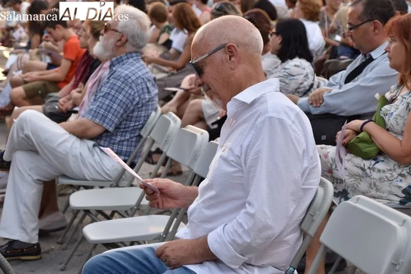 Foto 18 - La Orquesta Sinf&oacute;nica de Castilla y Le&oacute;n Joven deleita a una Plaza Mayor repleta