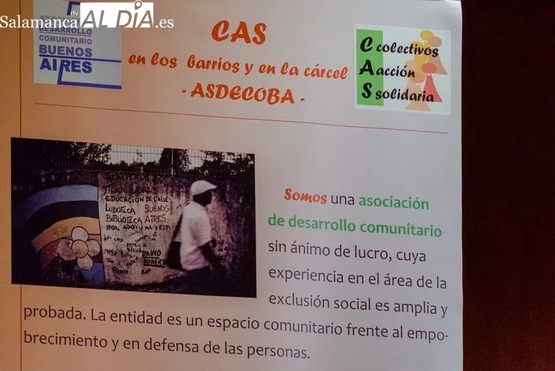 Recital poético y musical en memoria del barrio de Buenos Aires, celebrado en el Centro Municipal de la plaza Trujillo. Foto de Carmen Borrego