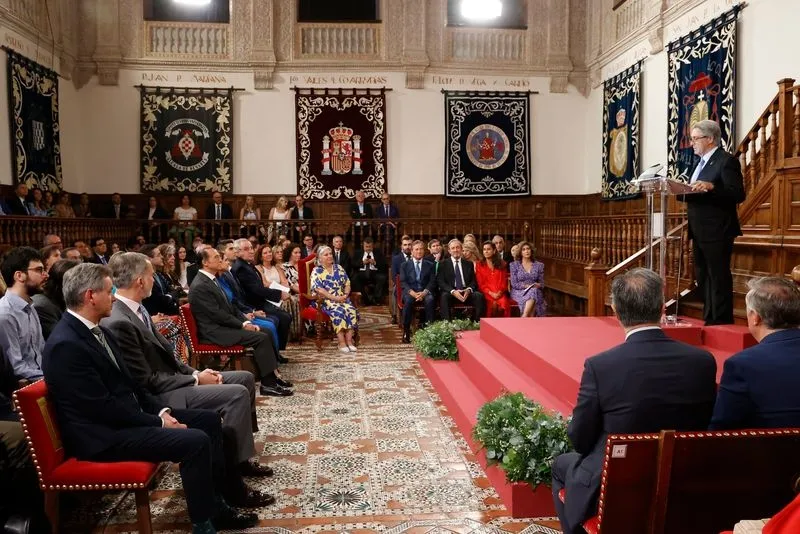 Acto en la Universidad de Alcalá de Henares para la entrega a la salmantina Ana Fernández-Sesma del VI Galardón Camino Real. Foto Casa Real