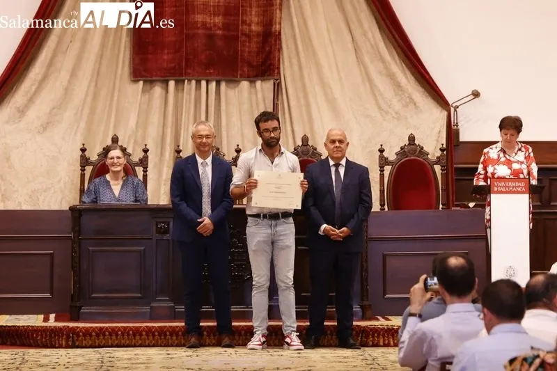 Entrega de premios de la USAL para los alumnos más brillantes de la EBAU 2023. Foto