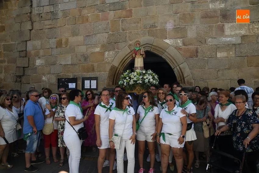 Momentos de la procesión de San Buenaventura en Moraleja/ Fotos: Adrián M.Pastor