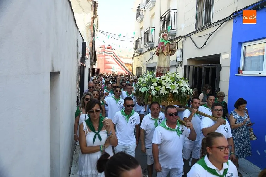 Momentos de la procesión de San Buenaventura en Moraleja/ Fotos: Adrián M.Pastor