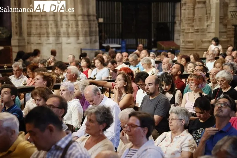 La Catedral se rinde ante el organista Daniel Oyarzábal | FOTOS: David Sañudo 