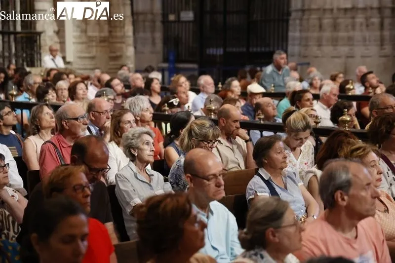 La Catedral se rinde ante el organista Daniel Oyarzábal | FOTOS: David Sañudo 
