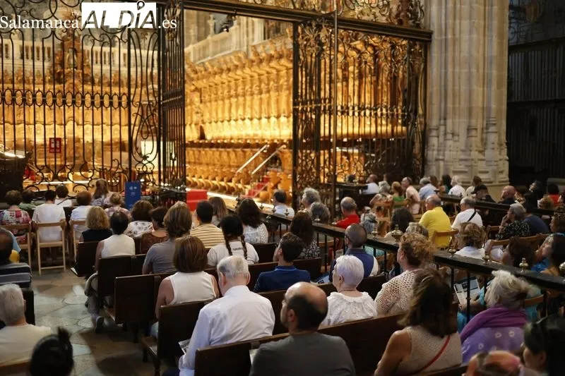 La Catedral se rinde ante el organista Daniel Oyarzábal | FOTOS: David Sañudo 