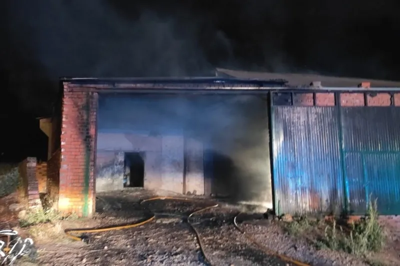 Un fuerte incendio se declaraba esta madrugada en Mancera de Abajo