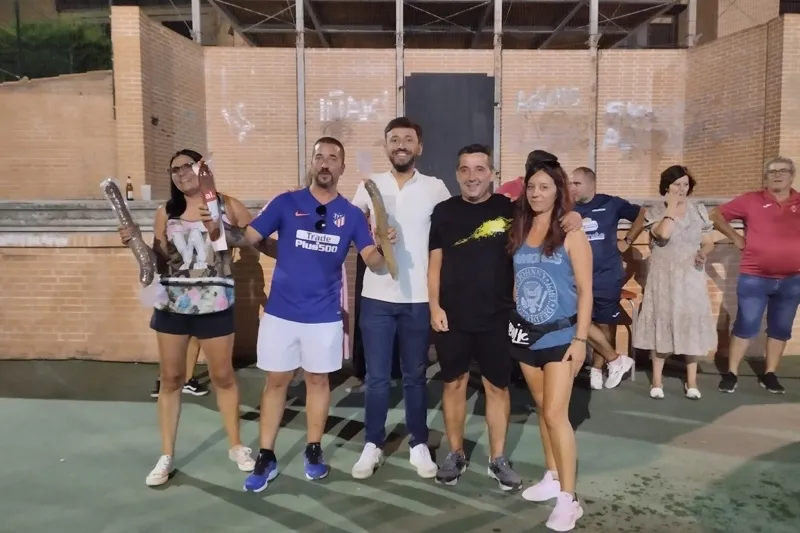 El parque La Huerta acogía el torneo interpeñas de calva y rana
