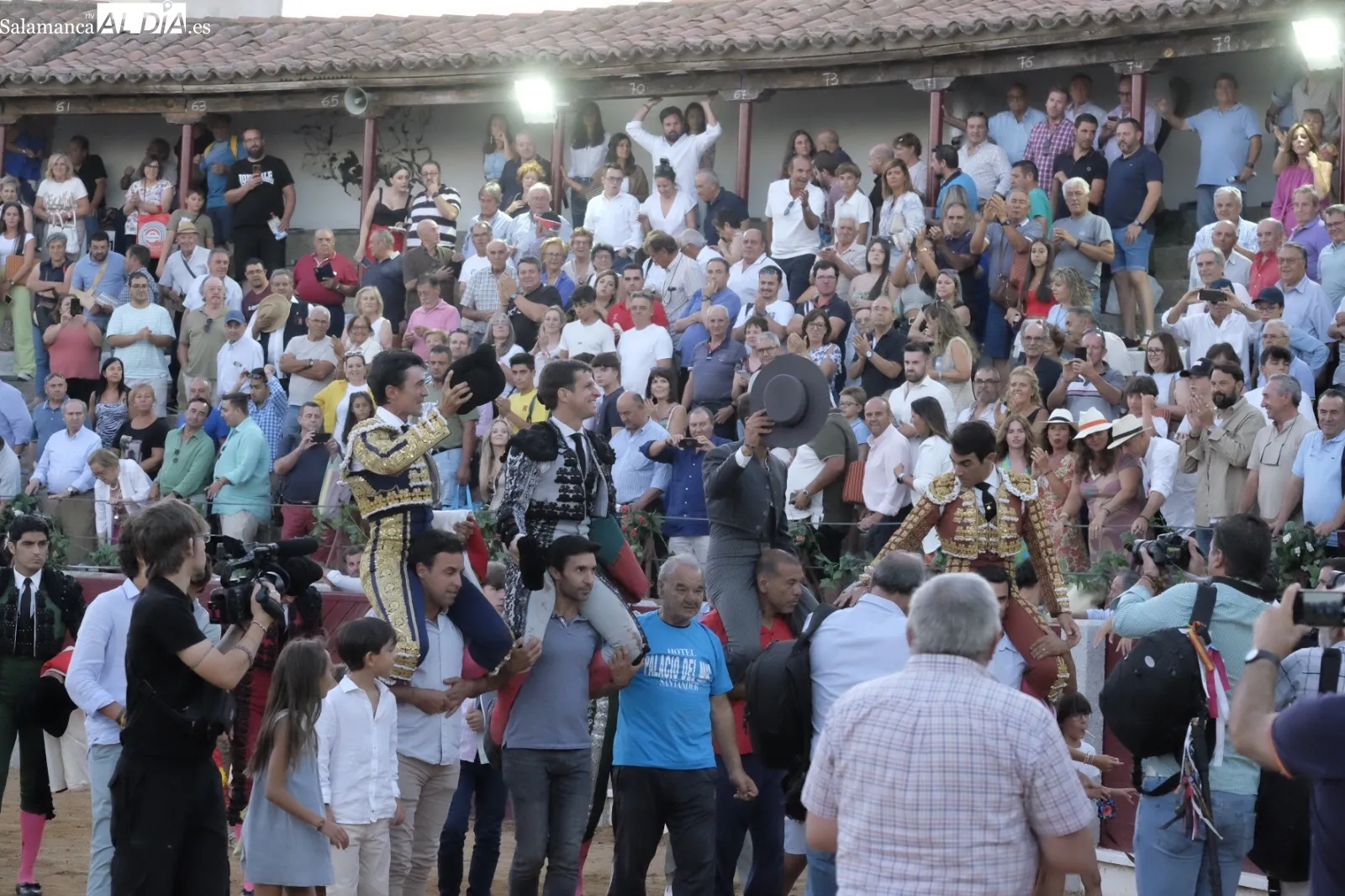 Corrida de toros en Guijuelo con López Chaves, El Juli y El Capea. Fotos: Pablo Angular 