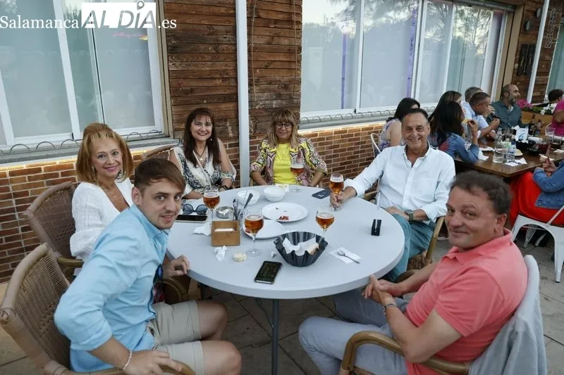 Foto 10 - Carmen Alcayde y Raul Ferv&eacute; llenan de humor La Mar Sala&aacute;