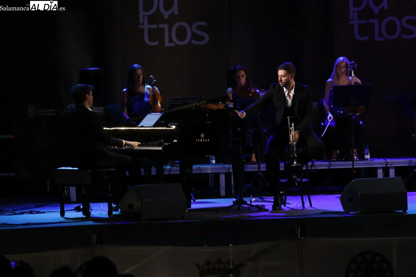 Foto 6 - Simant Duo hace disfrutar al p&uacute;blico salmantino con su concierto en los Jardines de Santo Domingo