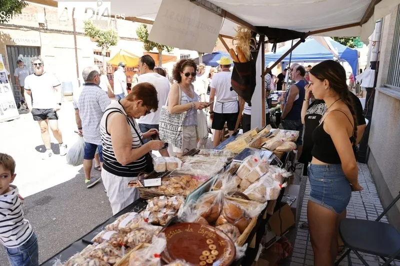 Foto 5 - &Eacute;xito de la I Feria Popular de Productos de la Armu&ntilde;a en La Vell&eacute;s