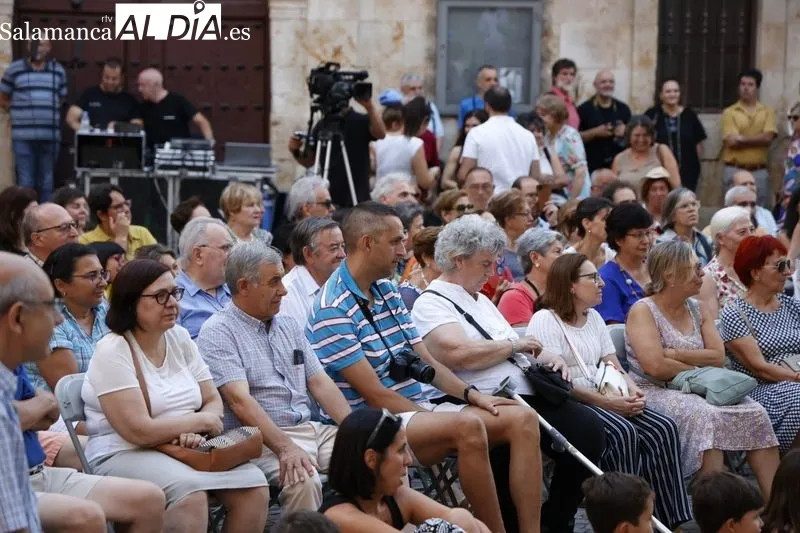 Foto 5 - Salda&ntilde;a y Carioca cumplen en San Boal con '&iquest;D&oacute;nde est&aacute; Tom&aacute;s?'