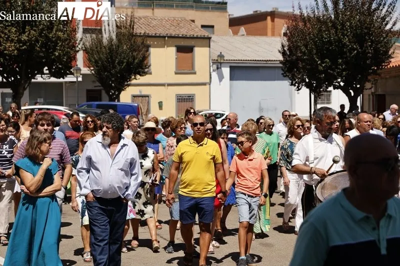 Foto 5 - Castellanos de Moriscos no se pierde la procesi&oacute;n del Sant&iacute;simo Cristo de las Batallas