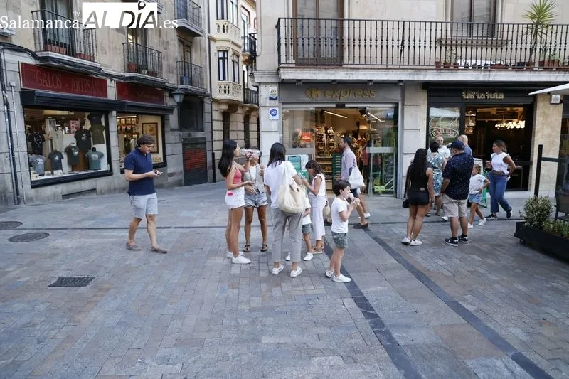 Foto 11 - Buen ambiente en el centro de Salamanca en un fin de semana marcado por el calor