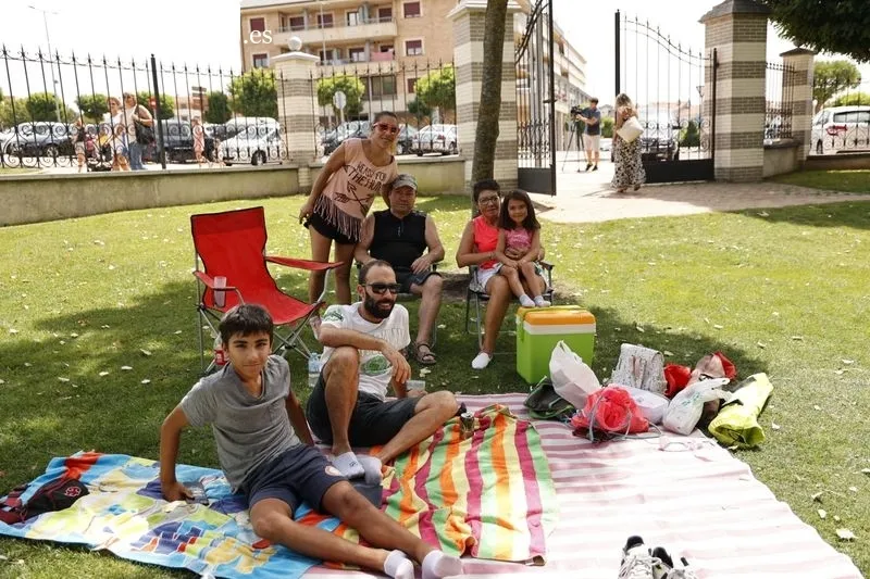 Foto 18 - Los vecinos de Carbajosa no fallan a su cita con la tradicional paellada
