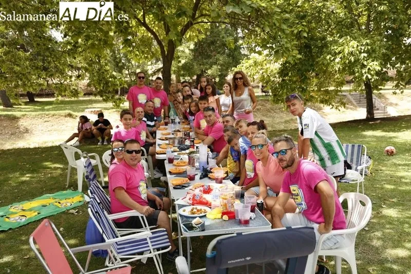 Foto 12 - Los vecinos de Carbajosa no fallan a su cita con la tradicional paellada