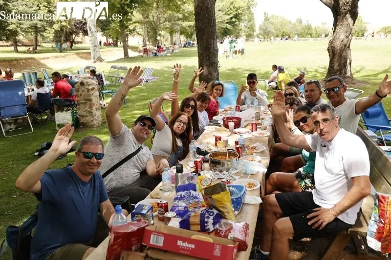 Foto 7 - Los vecinos de Carbajosa no fallan a su cita con la tradicional paellada