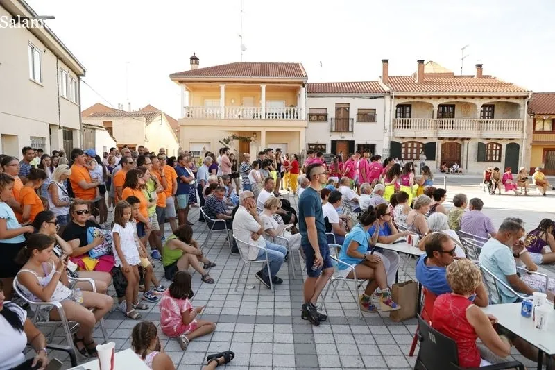 Pregón y chupinazo en Calzada de Valdunciel. Fotos: David Sañudo