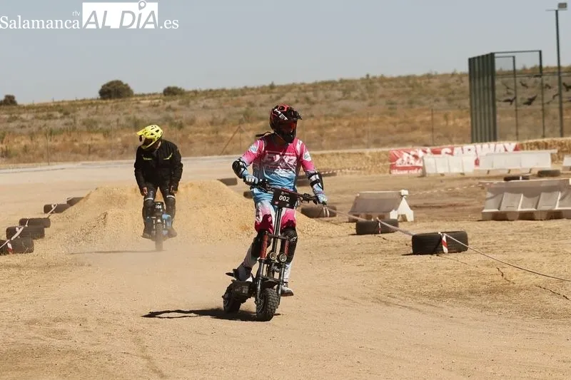 Segunda y última jornada de la I Copa Nacional Off Road de patinetes eléctricos y monociclos en Mozárbez. Fotos: David Sañudo