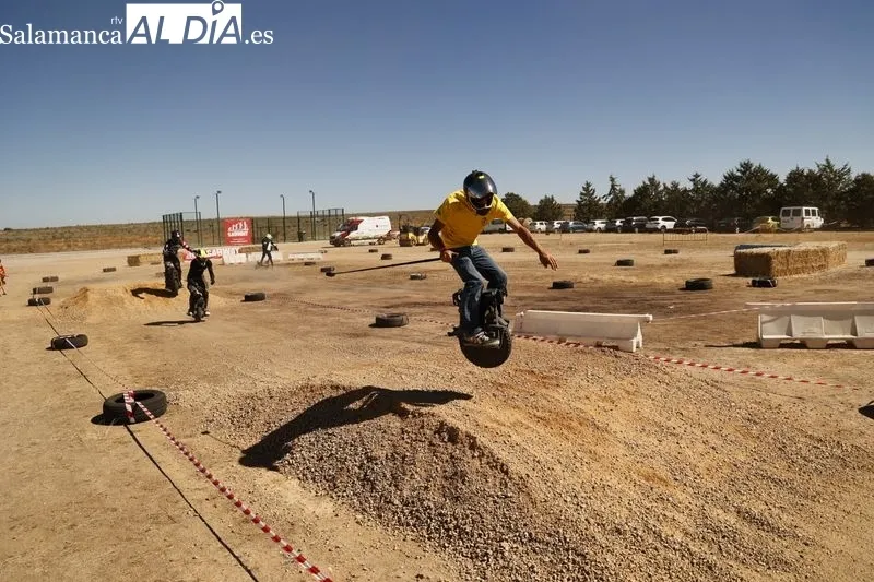 Segunda y última jornada de la I Copa Nacional Off Road de patinetes eléctricos y monociclos en Mozárbez. Fotos: David Sañudo