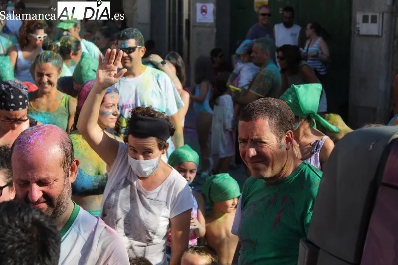 Clase práctica, 'Color party' y Corte de Honor de las fiestas de Aldeadávila / FOTOS: SAIRA ANDRÉS