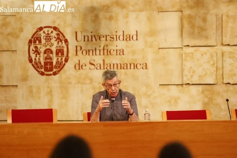 Rueda de prensa presentación nuevo rector Universidad Pontificia de Salamanca | FOTOS: David Sañudo 