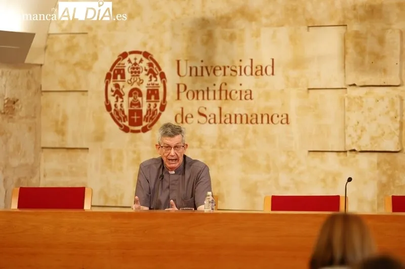 Rueda de prensa presentación nuevo rector Universidad Pontificia de Salamanca | FOTOS: David Sañudo 