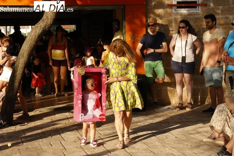 Foto 11 - Colorido y espectacular concurso de disfraces infantil en La Vell&eacute;s