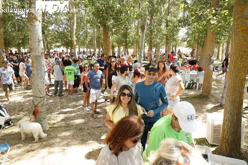Foto 17 - M&uacute;sica y una gran paella para celebrar las fiestas en Golpejas