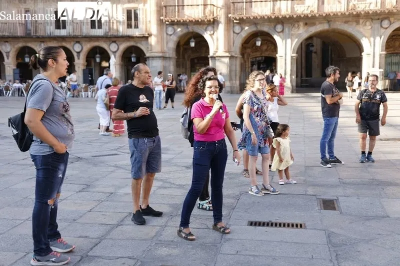 Foto 7 - La Asociaci&oacute;n S&iacute;ndrome de Turner 'Alejandra Salamanca' hace la habitual lectura del manifiesto en la Plaza Mayor