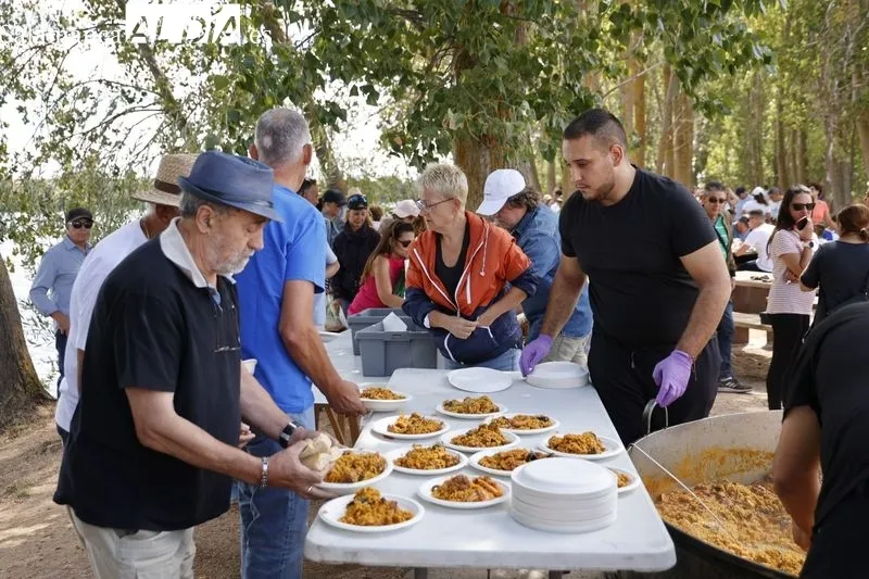 Foto 4 - Una espectacular paella popular para terminar las fiestas en Villagonzalo de Tormes
