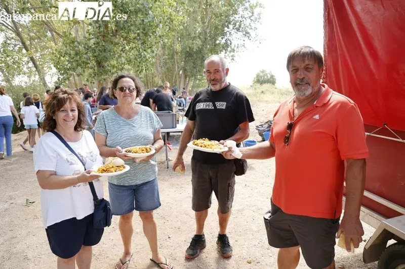 Foto 34 - Una espectacular paella popular para terminar las fiestas en Villagonzalo de Tormes
