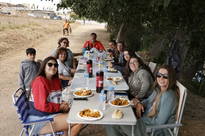 Foto 51 - Una espectacular paella popular para terminar las fiestas en Villagonzalo de Tormes