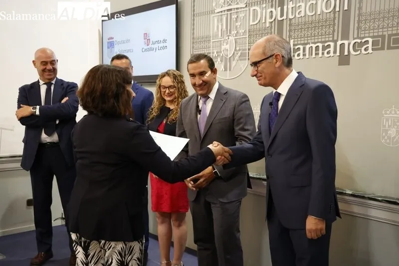 Clausura y entrega de los diplomas de las acciones de Formación y Empleo que tiene en marcha la Diputación. Fotos: David Sañudo
