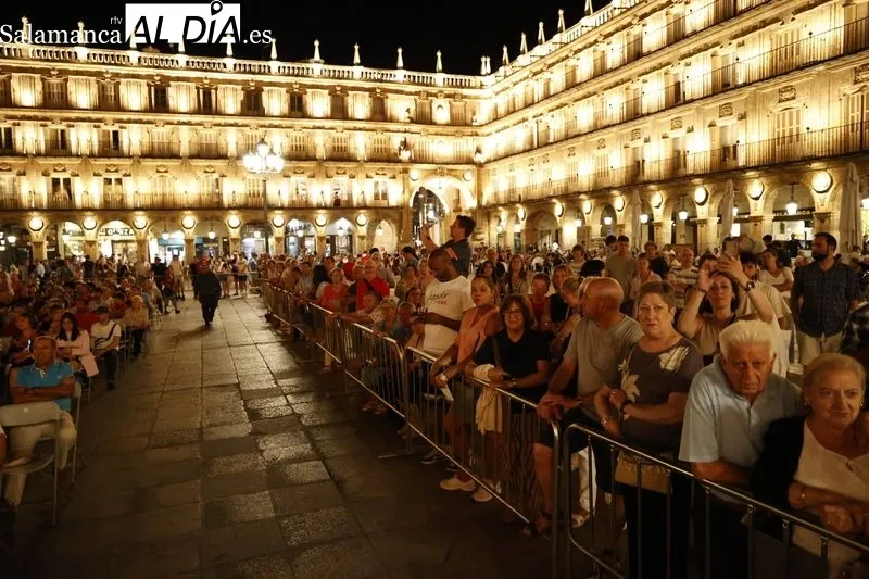 Foto 8 - Nuevas actuaciones del II Festival Internacional de Folklore Ciudad de Salamanca en la Plaza Mayor