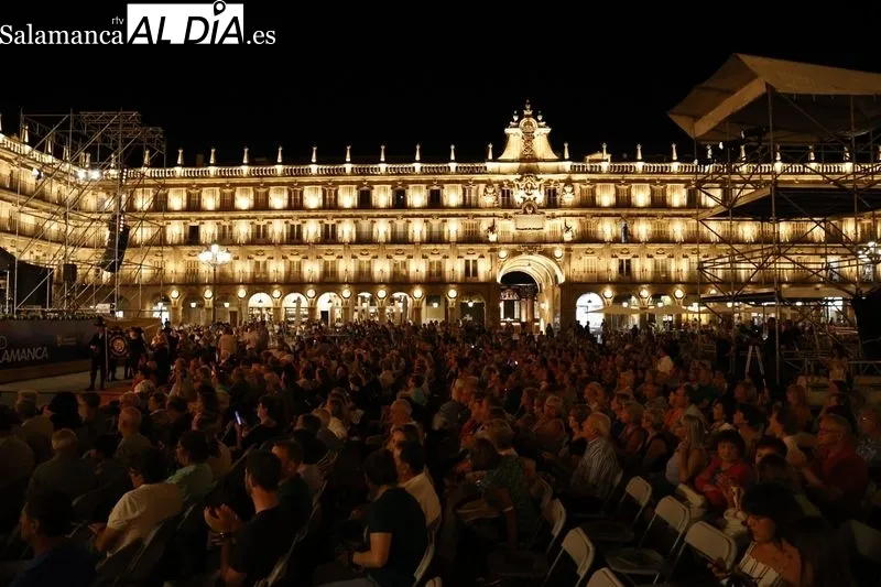 Foto 9 - Nuevas actuaciones del II Festival Internacional de Folklore Ciudad de Salamanca en la Plaza Mayor