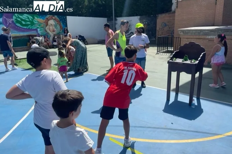 El parque La Huerta acogía una mañana de juegos infantiles este viernes de fiestas