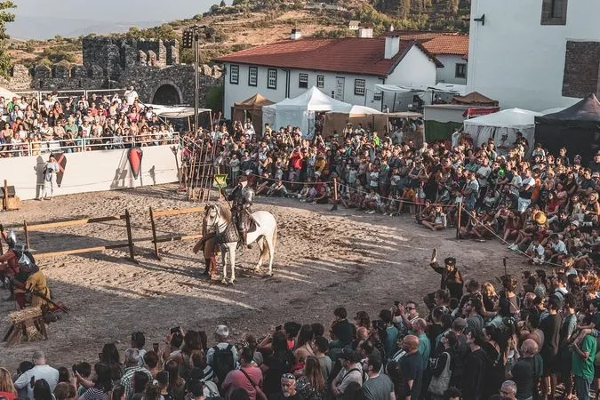 Foto 3 - El Castillo de Bragan&ccedil;a ya est&aacute; listo para acoger la &lsquo;Festa da Hist&oacute;ria&rsquo;