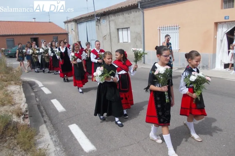 El Campo de Peñaranda celebraba este 15 de agosto su tradicional ofrenda floral