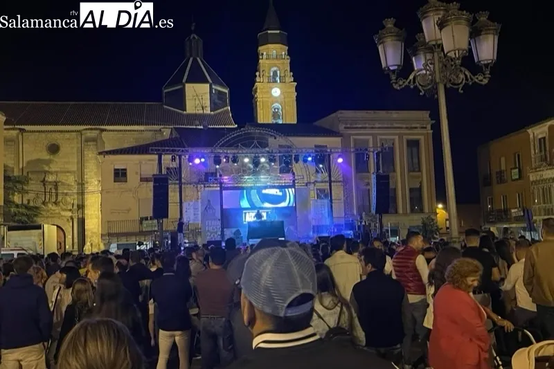 La Plaza de la Constitución acogía el I Festival Loca FM