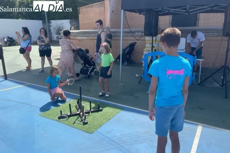 El parque La Huerta acogía una mañana de juegos infantiles este viernes de fiestas
