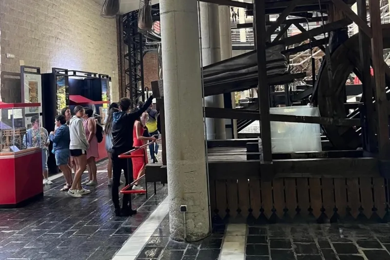El Ayuntamiento organizaba una excursión de jóvenes con destino Asturias
