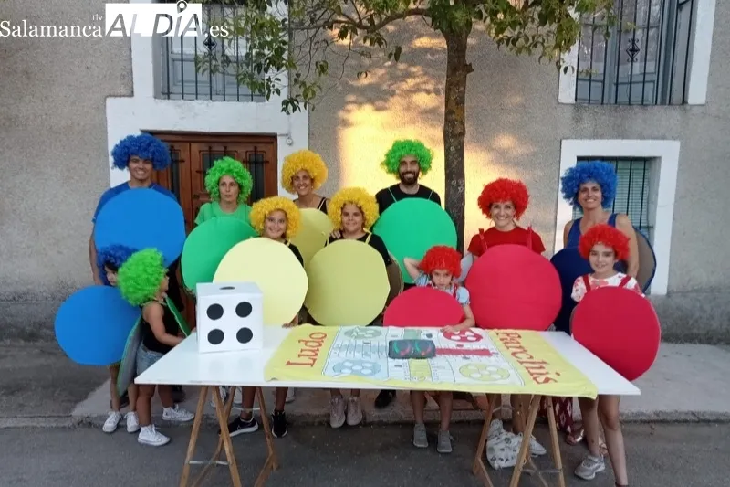 Las peñas de Aldeaseca dan la bienvenida a las fiestas en honor a la Virgen de la Asunción