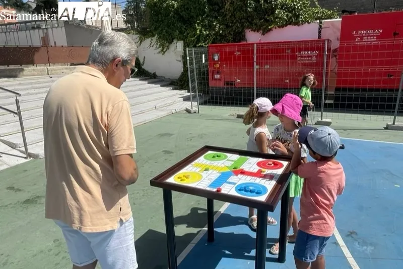 El parque La Huerta acogía una mañana de juegos infantiles este viernes de fiestas