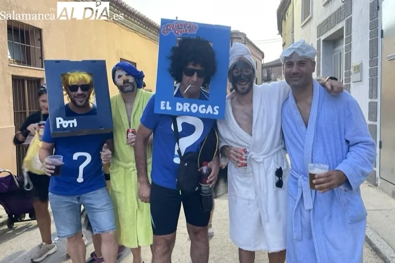 Foto 6 - Colorida y multitudinaria bienvenida a las fiestas de San Roque 2023 en Macotera